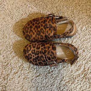 Cat & Jack Brown Leopard Print Kids Slippers